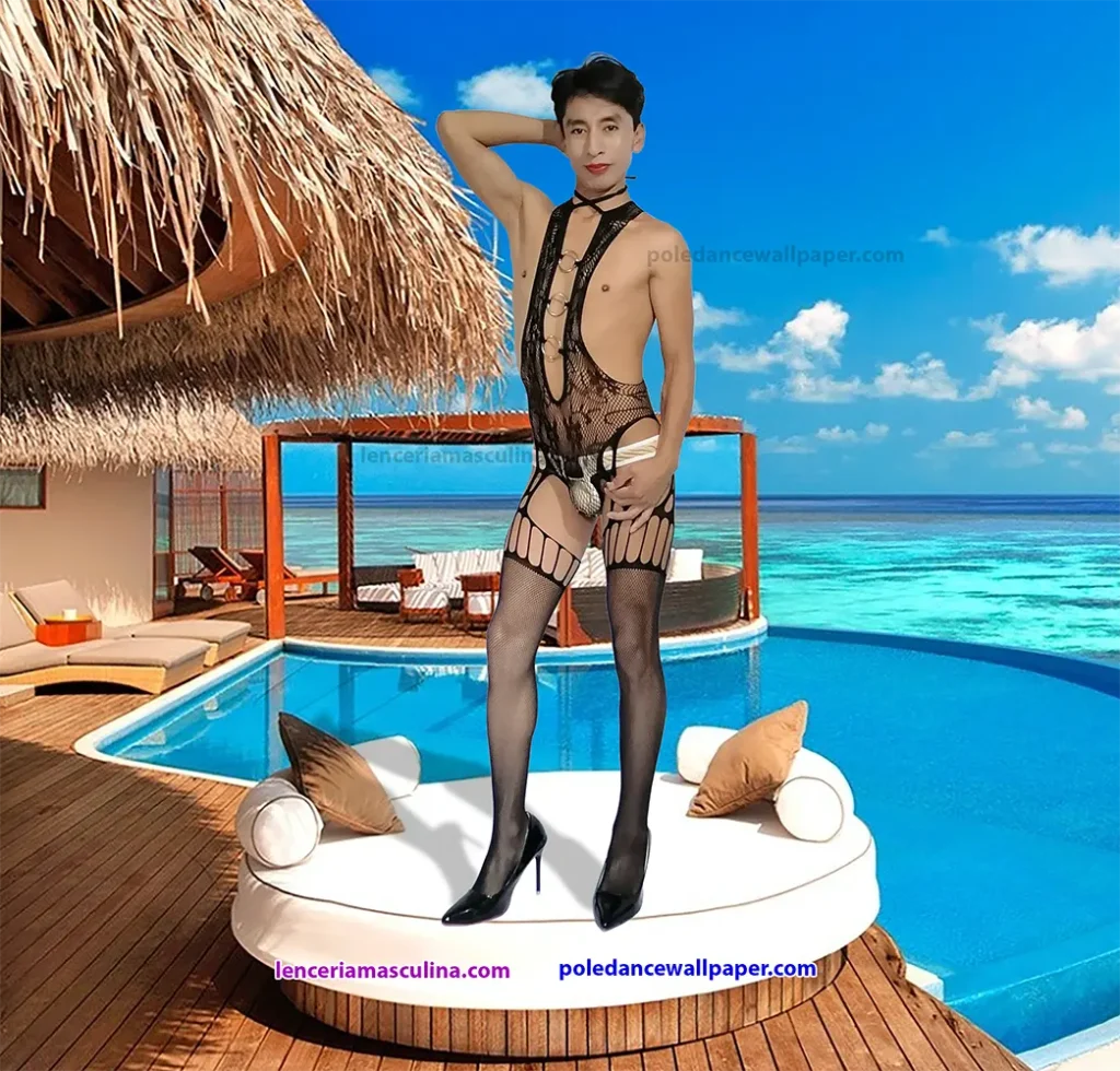 Model bikini pool 1 Model bikini pool